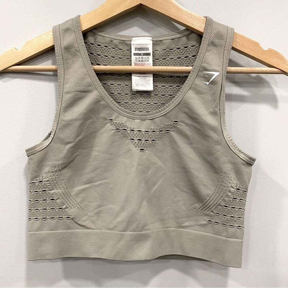 GYMSHARK M Gray Energy Seamless Sports Bra Eyelet Stretch Athletic Lift Run Yoga